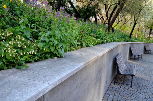 Concrete Retaining Wall Service in Indio