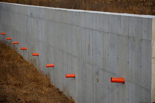 Concrete Wall Installation in Indio