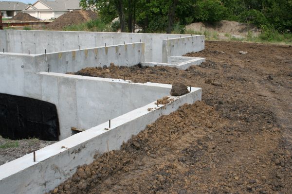 Foundation Wall Construction in Indio