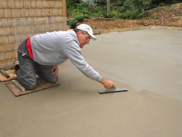 Flat Concrete Installation in Indio